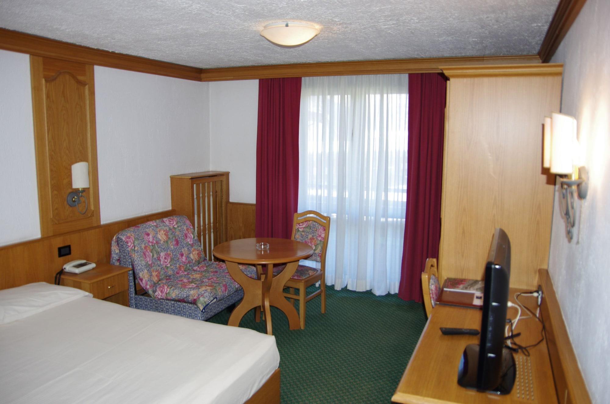 Hotel Intermonti Livigno Exterior photo