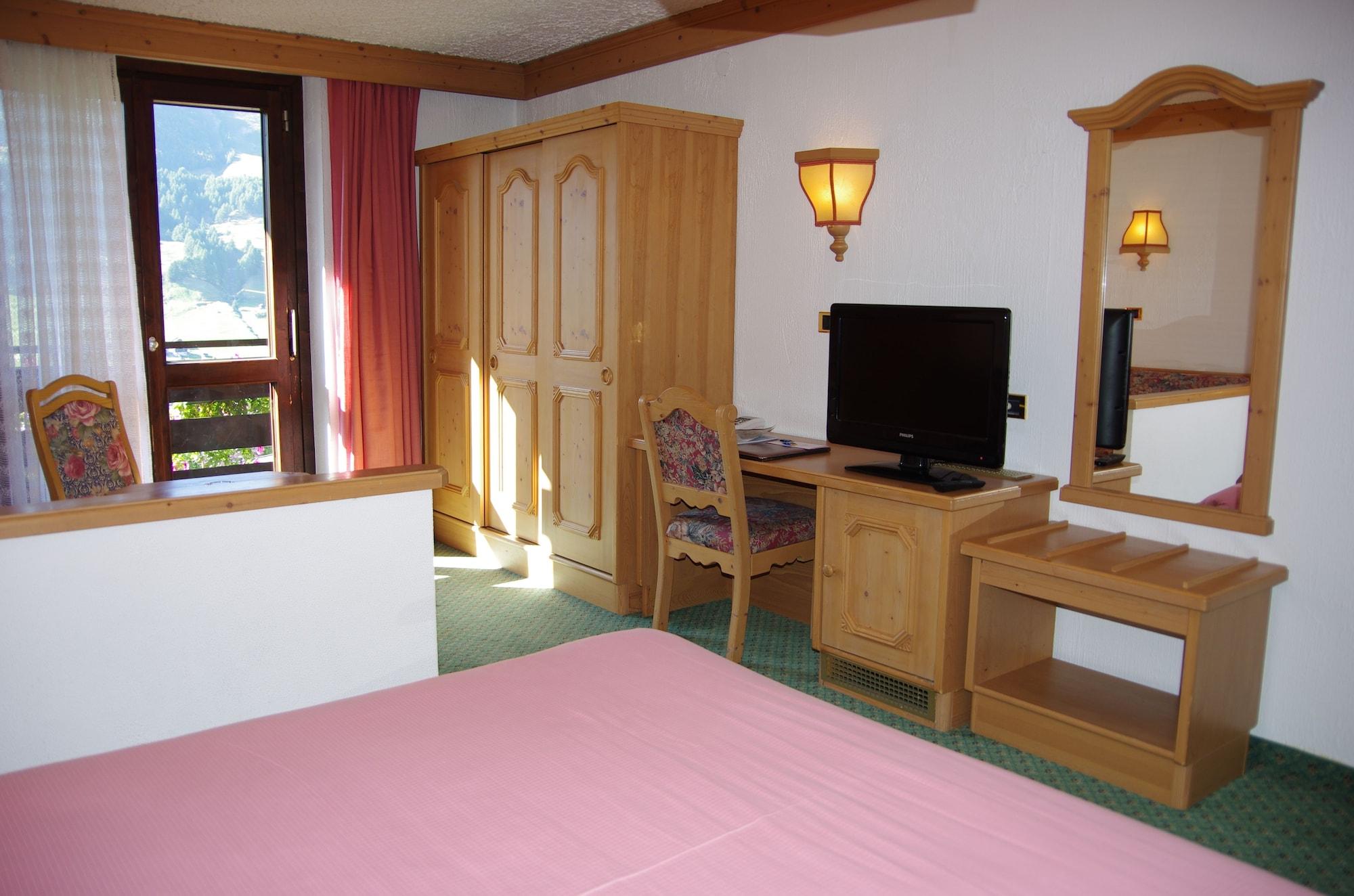 Hotel Intermonti Livigno Exterior photo