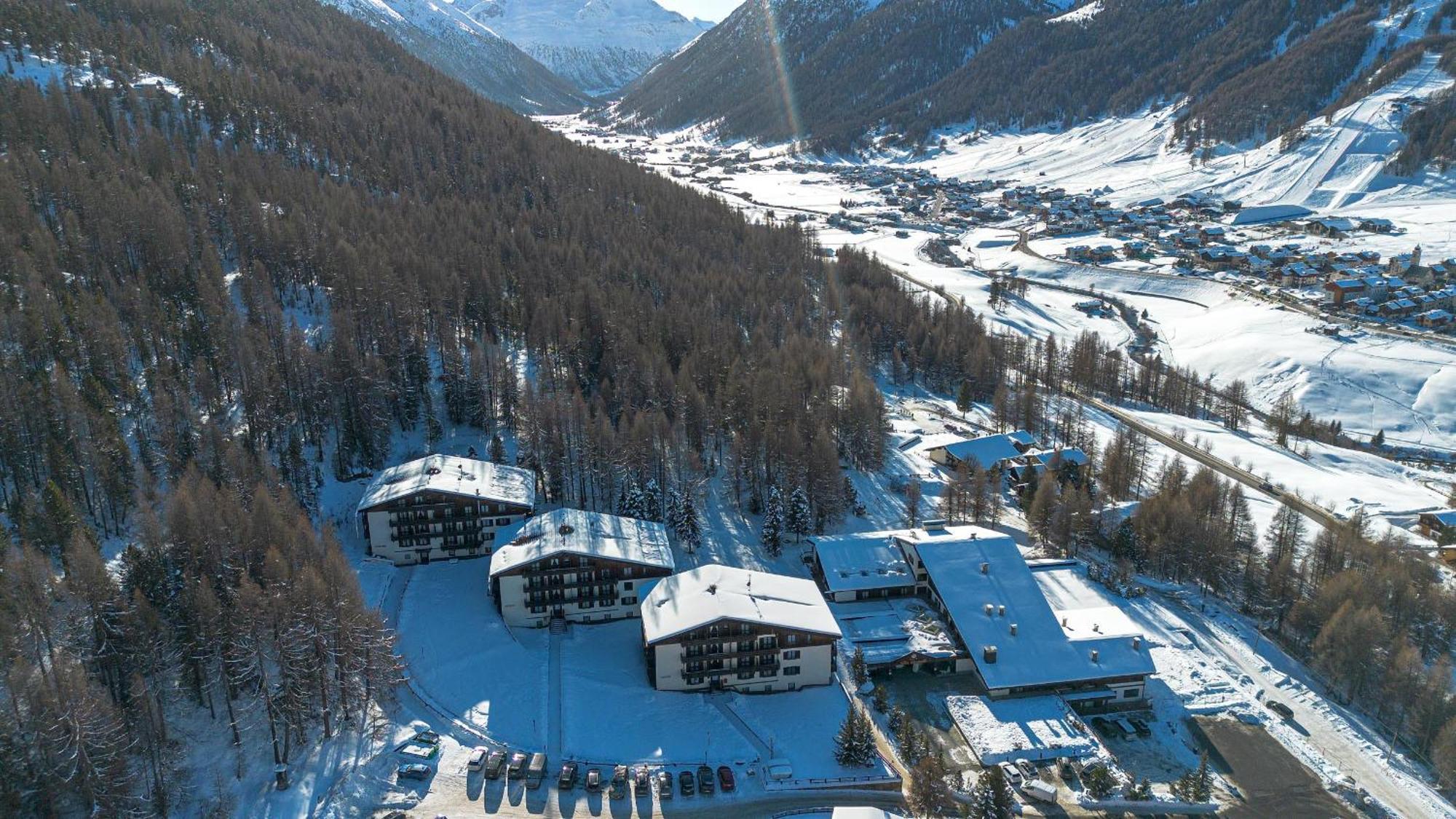 Hotel Intermonti Livigno Exterior photo