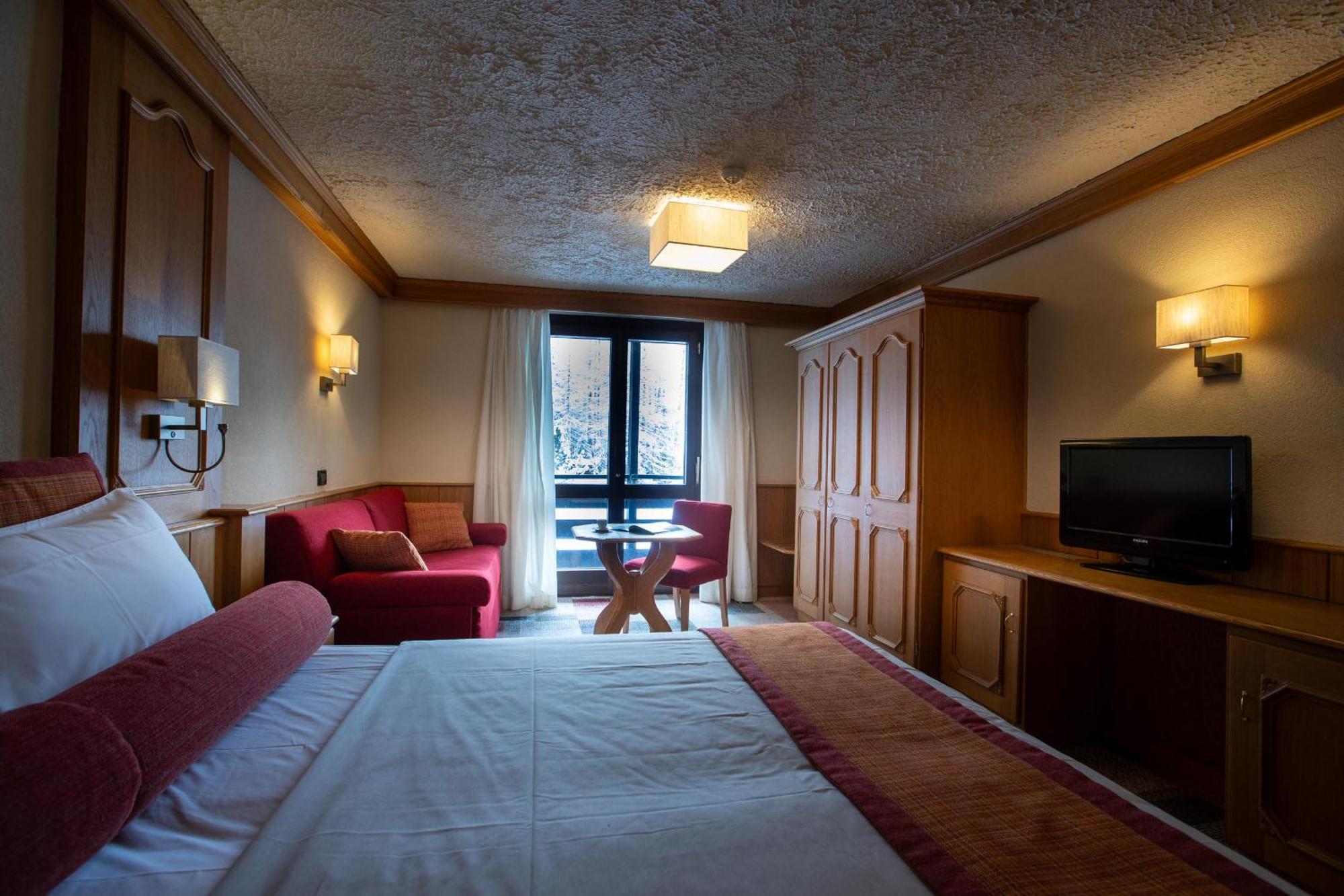 Hotel Intermonti Livigno Exterior photo